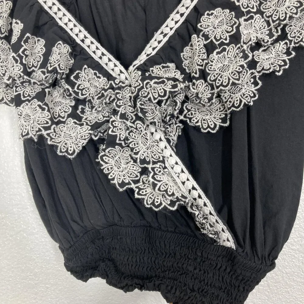 Monograph Anthropologie Blouse XL Black Embroidered Floral Ruffle Crop Top Boho - Picture 4 of 15